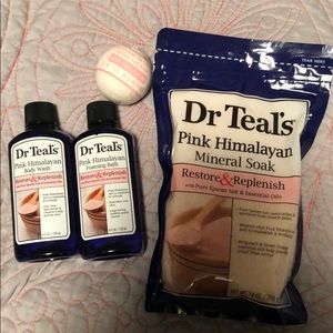 New Dr Teals Bath Set